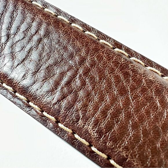 Kirkland Signature Men's Genuine Leather Brown Silver Buckle Belt SZ 32 - Picture 8 of 10